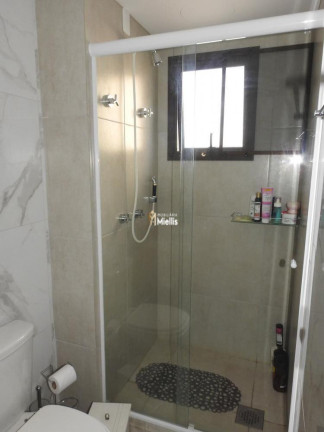 Imagem Imóvel com 2 Quartos à Venda, 82 m² em Menino Deus - Porto Alegre Imagem Imóvel com 2 Quartos à Venda, 82 m² em Menino Deus - Porto Alegre