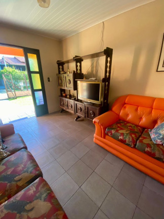 Imagem Casa com 4 Quartos para Alugar, 120 m² em Centro - Torres Imagem Casa com 4 Quartos para Alugar, 120 m² em Centro - Torres