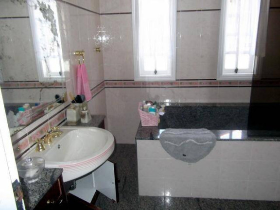 Imagem Casa com 7 Quartos à Venda, em Bal Stella Maris - Peruíbe Imagem Casa com 7 Quartos à Venda, em Bal Stella Maris - Peruíbe