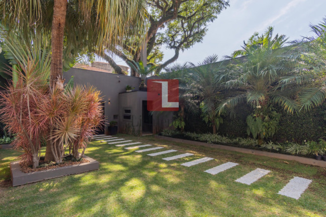 Imagem Casa com 5 Quartos à Venda, 720 m² em Pacaembu - São Paulo Imagem Casa com 5 Quartos à Venda, 720 m² em Pacaembu - São Paulo