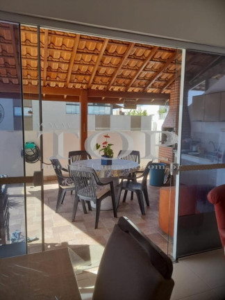 Imagem Cobertura com 3 Quartos à Venda, 120 m² em Enseada - Guarujá