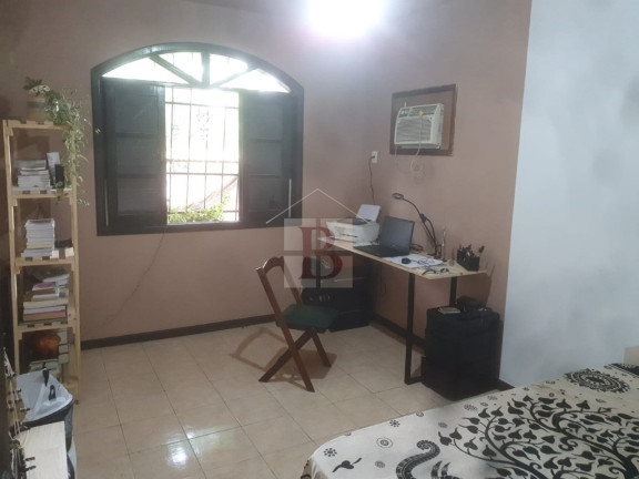 Imagem Casa com 3 Quartos à Venda, 300 m² em Maria Paula - São Gonçalo Imagem Casa com 3 Quartos à Venda, 300 m² em Maria Paula - São Gonçalo