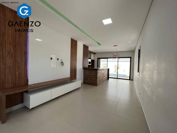 Imagem Casa de Condomínio com 4 Quartos à Venda, 178 m² em Suru - Santana De Parnaíba Imagem Casa de Condomínio com 4 Quartos à Venda, 178 m² em Suru - Santana De Parnaíba