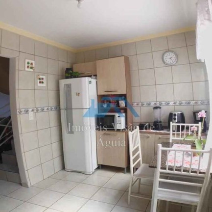 Imagem Sobrado com 2 Quartos à Venda,  em Cidade Industrial - Curitiba