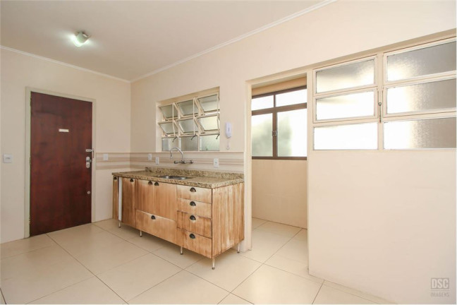Imagem Imóvel com 3 Quartos à Venda, em Petrópolis - Porto Alegre Imagem Imóvel com 3 Quartos à Venda, em Petrópolis - Porto Alegre