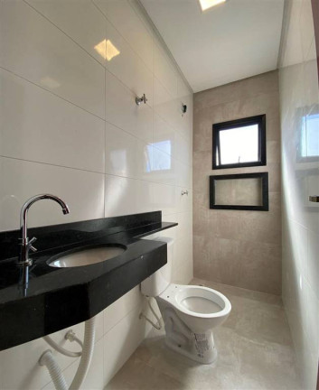 Imagem Casa com 2 Quartos à Venda, 53 m² em Guilhermina - Praia Grande