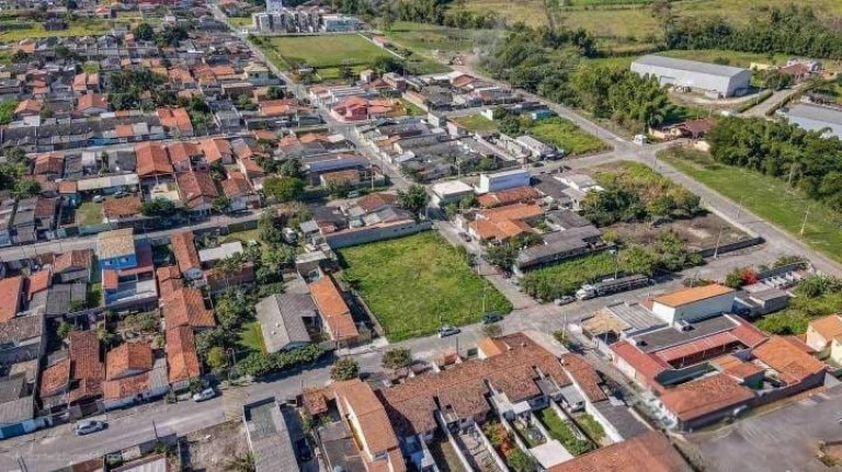 Imagem Terreno à Venda, 300 m² em Jardim Regina (moreira César) - Pindamonhangaba Imagem Terreno à Venda, 300 m² em Jardim Regina (moreira César) - Pindamonhangaba