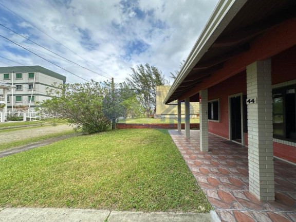 Imagem Casa com 2 Quartos à Venda, 121 m² em Areias Brancas - Arroio Do Sal Imagem Casa com 2 Quartos à Venda, 121 m² em Areias Brancas - Arroio Do Sal