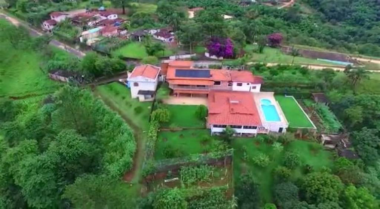 Imagem Imóvel com 3 Quartos à Venda,  em Tres Barras - Serra Negra