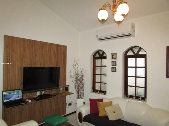 Imagem Casa com 4 Quartos à Venda, 180 m² em Parque Residencial Presidente Médici - Itu Imagem Casa com 4 Quartos à Venda, 180 m² em Parque Residencial Presidente Médici - Itu