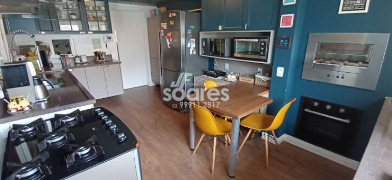 Imagem Sobrado com 4 Quartos à Venda, 283 m² em Laranjal - Pelotas Imagem Sobrado com 4 Quartos à Venda, 283 m² em Laranjal - Pelotas