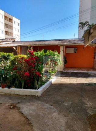 Imagem Casa com 3 Quartos à Venda, 350 m² em Vila Jaboticabeira - Taubaté