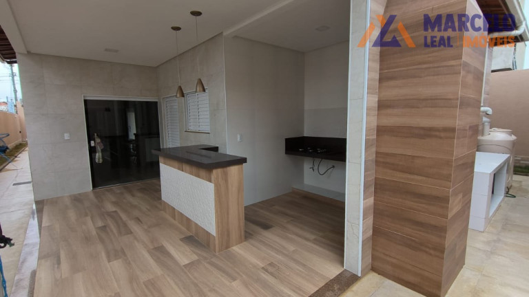 Imagem Casa com 3 Quartos à Venda, 247 m² em Candeias - Vitória Da Conquista Imagem Casa com 3 Quartos à Venda, 247 m² em Candeias - Vitória Da Conquista