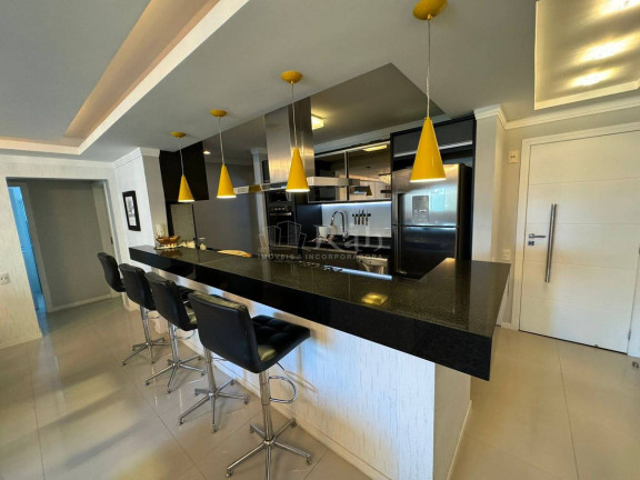 Imagem Apartamento com 3 Quartos à Venda, 108 m² em Centro - Balneário Camboriú Imagem Apartamento com 3 Quartos à Venda, 108 m² em Centro - Balneário Camboriú