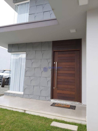 Imagem Sobrado com 4 Quartos à Venda, 388 m² em Centro - Balneário Piçarras