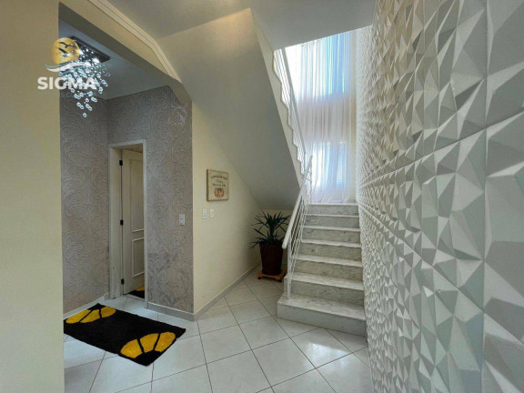 Imagem Casa com 5 Quartos à Venda, 220 m² em Pernambuco Ii - Guarujá Imagem Casa com 5 Quartos à Venda, 220 m² em Pernambuco Ii - Guarujá