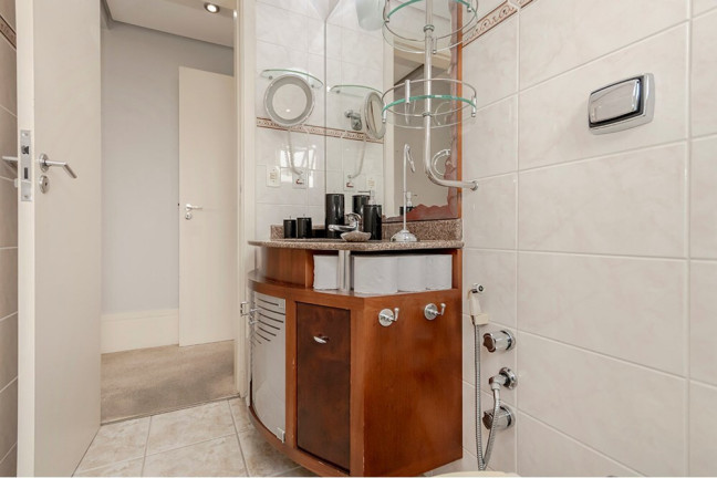Imagem Apartamento com 2 Quartos à Venda, 90 m² em Petrópolis - Porto Alegre Imagem Apartamento com 2 Quartos à Venda, 90 m² em Petrópolis - Porto Alegre