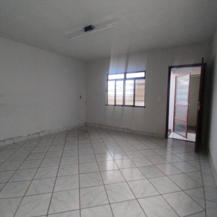 Casa com 3 Quartos à Venda, 300 m² em Vila Santana - Anápolis