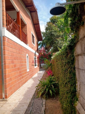 Imagem Sobrado com 4 Quartos à Venda, 300 m² em Ressaca - Ubatuba Imagem Sobrado com 4 Quartos à Venda, 300 m² em Ressaca - Ubatuba