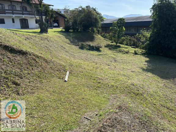 Imagem Imóvel com 1 Quarto à Venda, 269 m² em Itoupava Central - Blumenau Imagem Imóvel com 1 Quarto à Venda, 269 m² em Itoupava Central - Blumenau