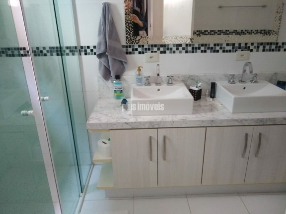 Imagem Casa com 4 Quartos à Venda, 242 m² em Jardim Prudência - São Paulo Imagem Casa com 4 Quartos à Venda, 242 m² em Jardim Prudência - São Paulo
