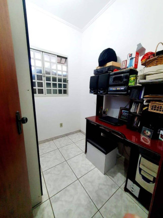 Imagem Casa com 2 Quartos à Venda, em Limeira Imagem Casa com 2 Quartos à Venda, em Limeira