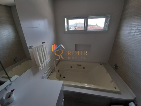 Imagem Casa de Condomínio com 3 Quartos à Venda, 322 m² em Córrego Grande - Florianópolis