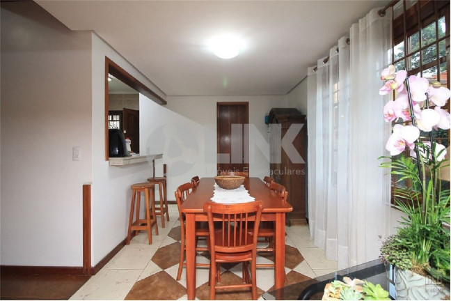 Imagem Imóvel com 3 Quartos à Venda, 211 m² em Ipanema - Porto Alegre