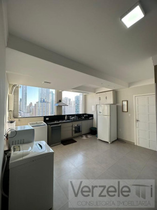 Imagem Apartamento com 4 Quartos para Temporada, 170 m² em Centro - Balneário Camboriú Imagem Apartamento com 4 Quartos para Temporada, 170 m² em Centro - Balneário Camboriú