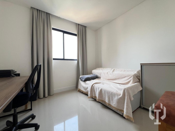 Imagem Apartamento com 3 Quartos à Venda, 123 m² em Meia Praia - Itapema Imagem Apartamento com 3 Quartos à Venda, 123 m² em Meia Praia - Itapema
