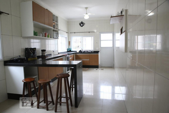 Imagem Casa com 4 Quartos à Venda, 410 m² em Maracanã - Praia Grande Imagem Casa com 4 Quartos à Venda, 410 m² em Maracanã - Praia Grande