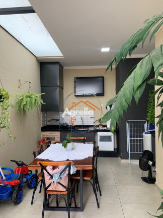 Imagem Casa com 2 Quartos à Venda, 80 m² em Jardim Monte Líbano - Mogi Guaçu Imagem Casa com 2 Quartos à Venda, 80 m² em Jardim Monte Líbano - Mogi Guaçu