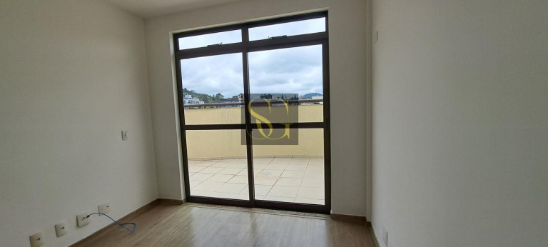 Imagem Cobertura com 4 Quartos à Venda, 145 m² em Alto - Teresópolis