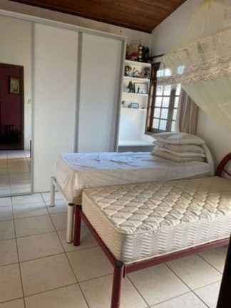 Imagem Casa com 5 Quartos à Venda, 266 m² em Abrantes - Camaçari