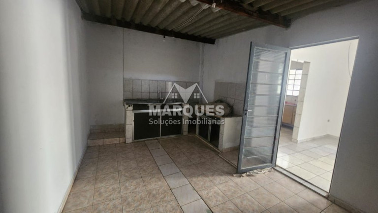 Imagem Imóvel com 2 Quartos à Venda, 125 m² em Jardim Amanda I - Hortolândia
