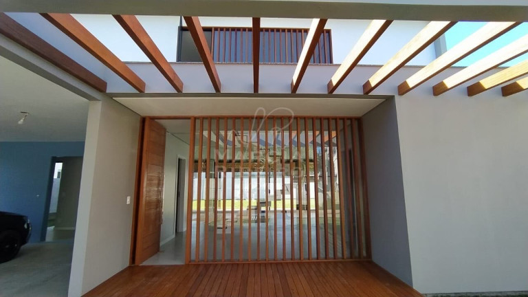 Imagem Casa com 4 Quartos à Venda, 230 m² em Cachoeira Do Bom Jesus - Florianópolis