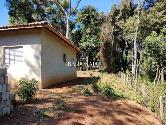 Imagem Imóvel com 2 Quartos à Venda, 3.500 m² em Centro - Camanducaia Imagem Imóvel com 2 Quartos à Venda, 3.500 m² em Centro - Camanducaia