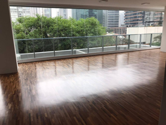Apartamento com 3 Quartos para Alugar, 181 m² em Vila Nova Conceição - São Paulo