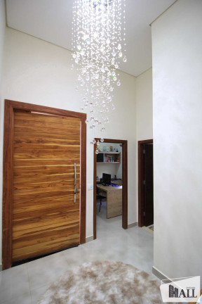 Imagem Casa com 3 Quartos à Venda, 230 m² em Centro - Bady Bassitt Imagem Casa com 3 Quartos à Venda, 230 m² em Centro - Bady Bassitt