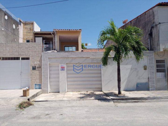 Casa com 3 Quartos à Venda, 180 m² em Prefeito José Walter - Fortaleza