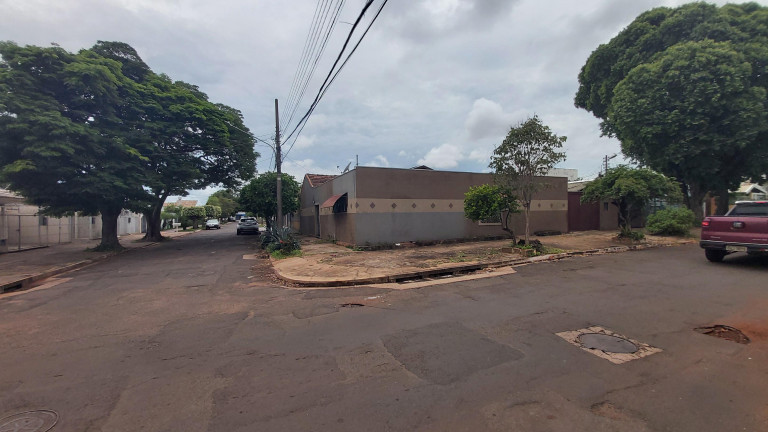 Imagem Terreno à Venda, 450 m² em Jardim América - Campo Grande Imagem Terreno à Venda, 450 m² em Jardim América - Campo Grande