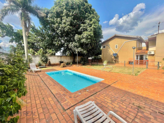 Imagem Sobrado com 4 Quartos à Venda, 204 m² em Chácara Cachoeira - Campo Grande