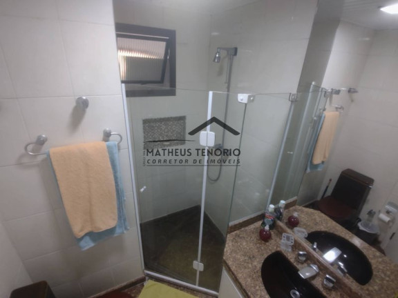 Imagem Apartamento com 3 Quartos à Venda, 130 m²