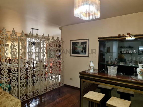 Imagem Imóvel com 3 Quartos à Venda, 250 m² em Jardim Europa - São Paulo Imagem Imóvel com 3 Quartos à Venda, 250 m² em Jardim Europa - São Paulo