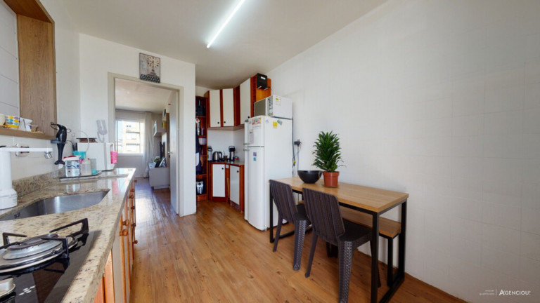 Imagem Imóvel com 2 Quartos à Venda, 73 m² em Cristal - Porto Alegre