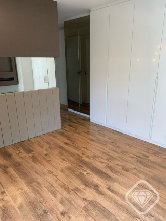 Imagem Apartamento com 3 Quartos à Venda,  em Cristal - Porto Alegre