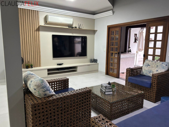 Casa com 3 Quartos à Venda, 260 m² em Canto Do Forte - Praia Grande