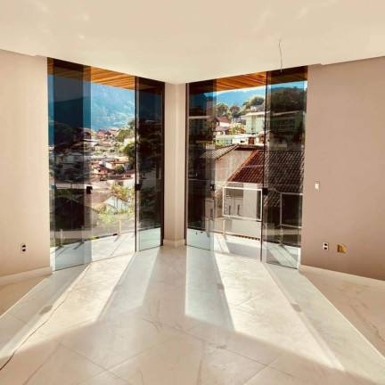 Imagem Casa com 4 Quartos à Venda,  em Conego - Nova Friburgo