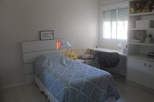 Imagem Casa com 4 Quartos à Venda, 651 m² em Córrego Grande - Florianópolis