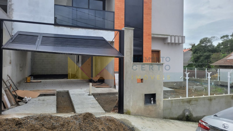 Imagem Sobrado com 3 Quartos à Venda, 132 m² em Escola Agrícola - Blumenau Imagem Sobrado com 3 Quartos à Venda, 132 m² em Escola Agrícola - Blumenau